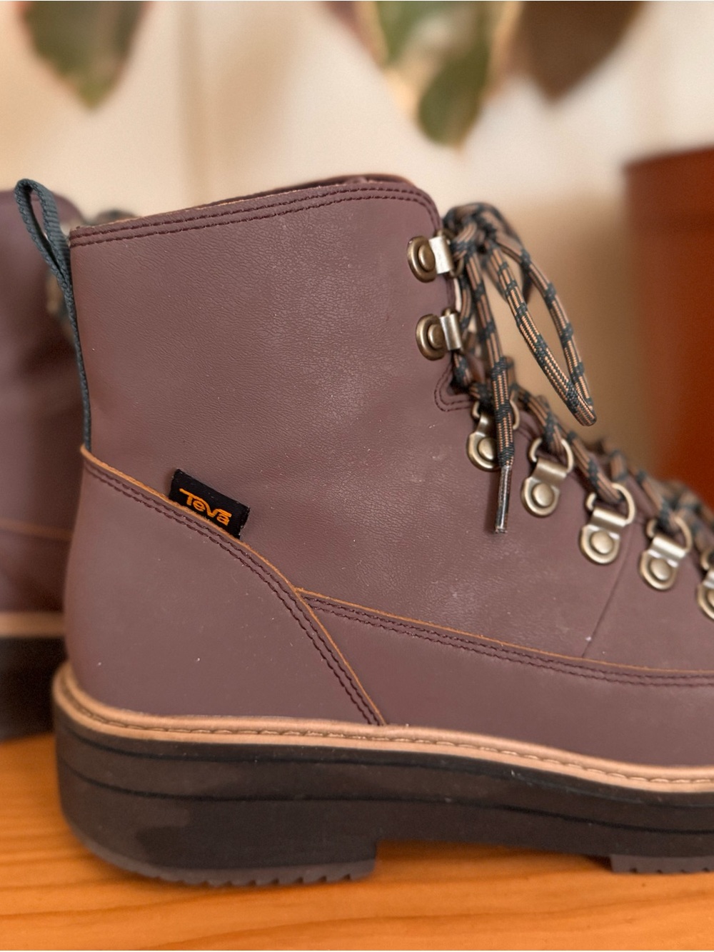 Tevas, Women’s Midform Boot- Peppercorn 10W - Picture 5 of 11